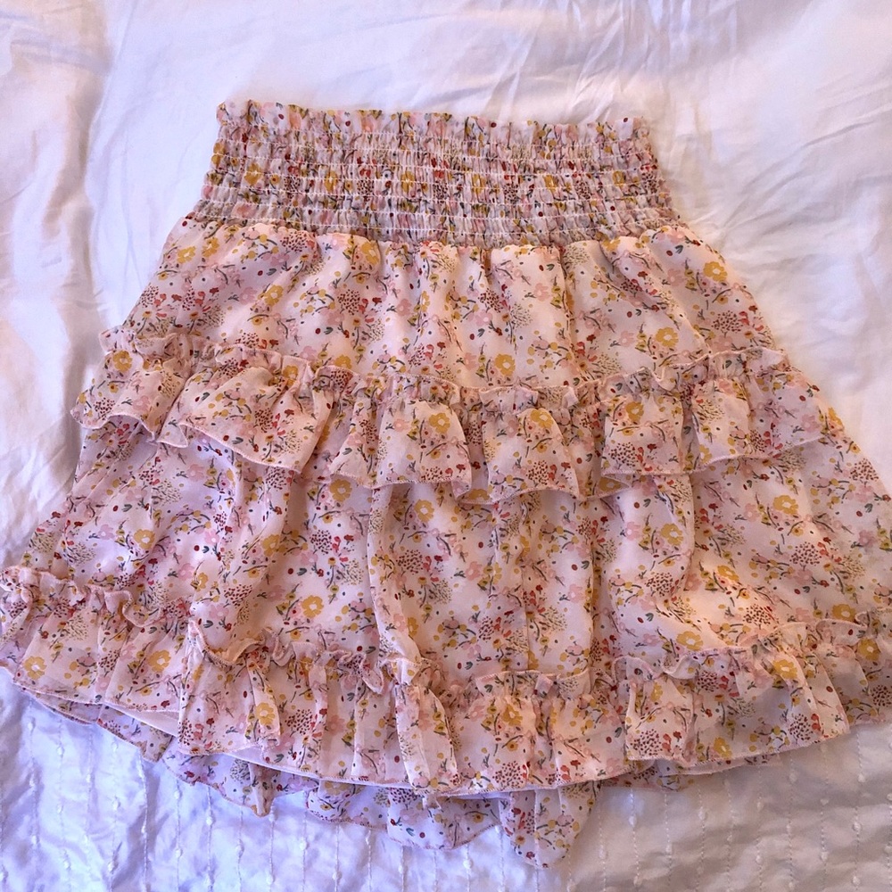 Super cute ruffled skirt from Altard State!